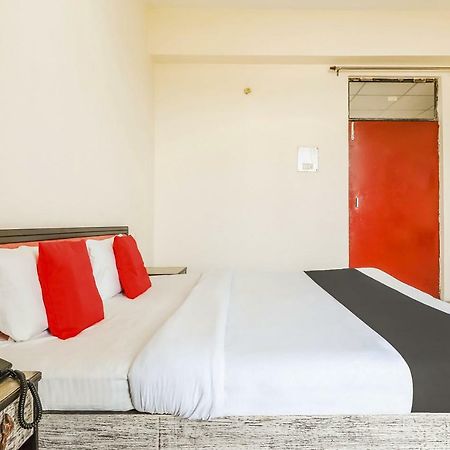 Capital O 60233 Brij Ki Rasoi Deluxe Hotel Lucknow Exterior foto