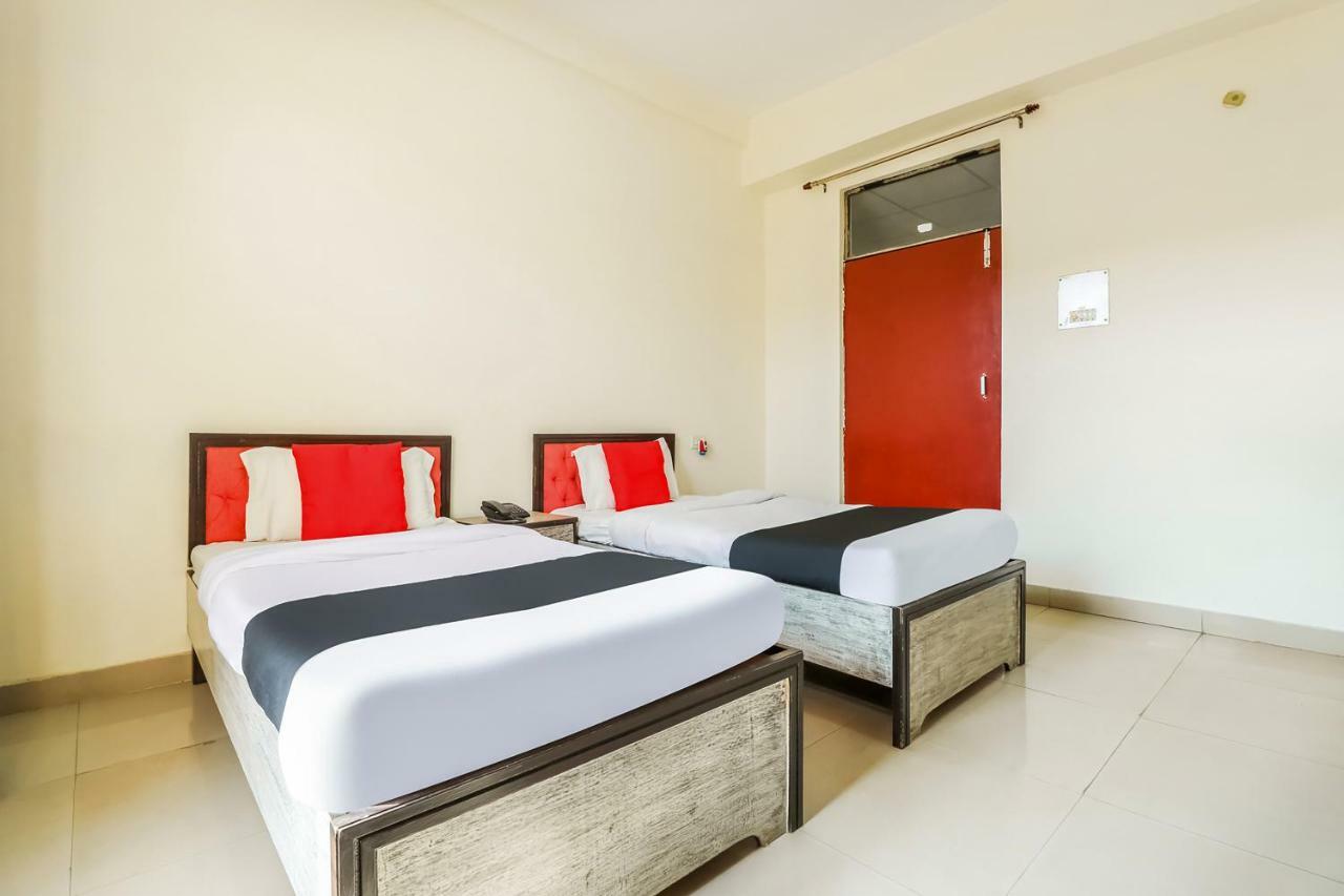 Capital O 60233 Brij Ki Rasoi Deluxe Hotel Lucknow Exterior foto